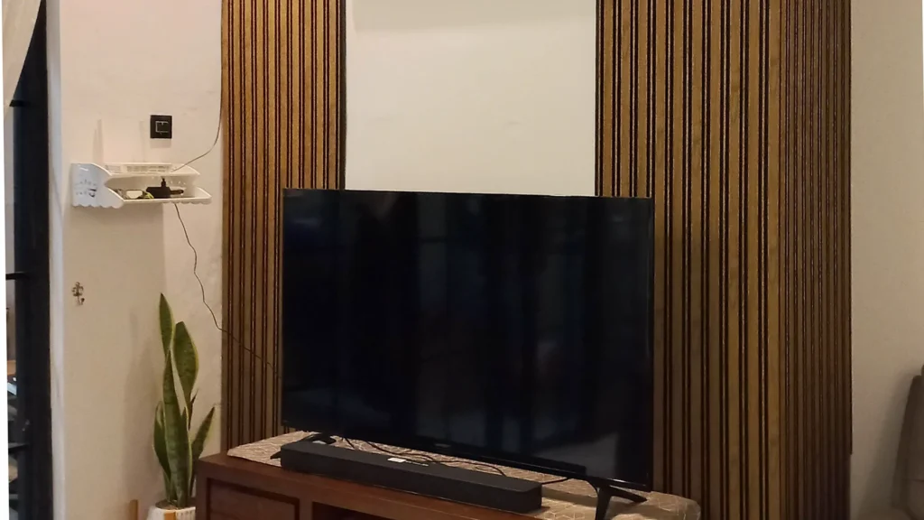 dekorasi ruang tv sempit, maksimalkan ruang keluarga