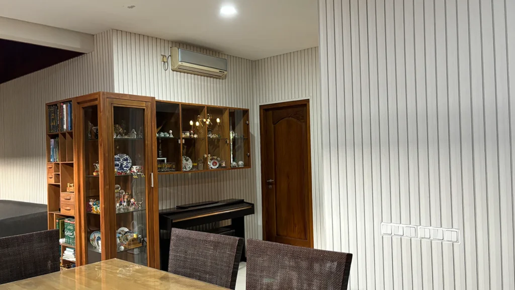wall panel ruang tamu