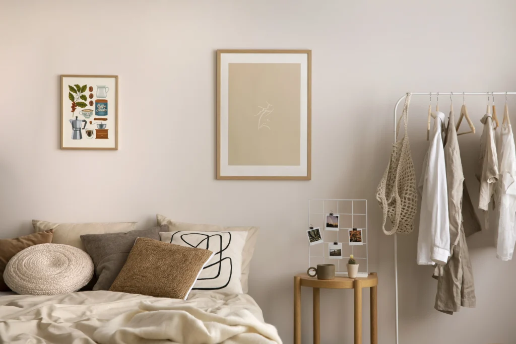 warna kamar tidur hangat beige